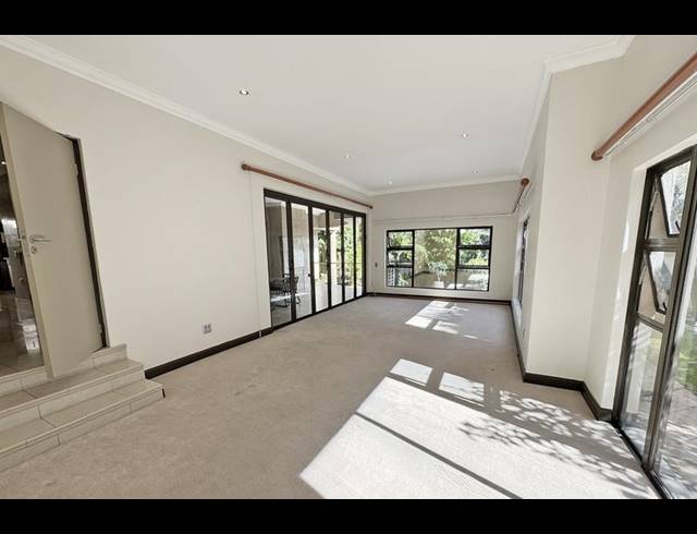 5 BEDROOM PROPERTY TO RENT IN BENMORE GARDENS